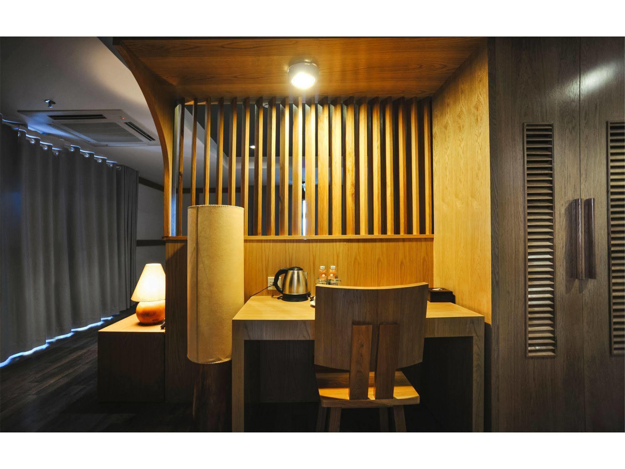 Seasing Boutique Hotel Nha Trang Exterior photo